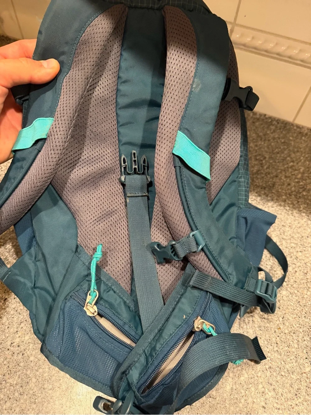 Reí Tarn Blue/Turquoise 18 Daypack